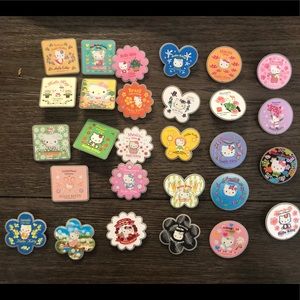 Sanrio’s Hello Kitty lot of pins